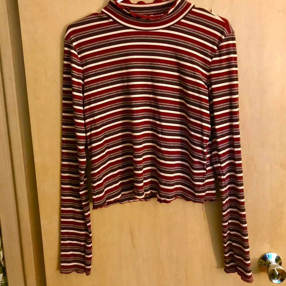 PacSun Form fitting cropped mock neck